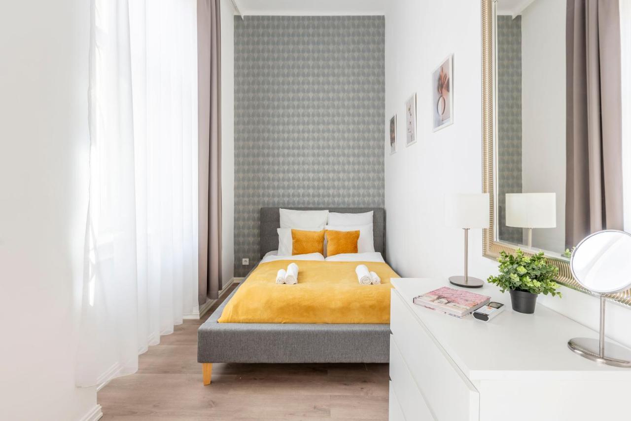 Exclusive Downtown Apartment In The Heart Of Будапеща Екстериор снимка