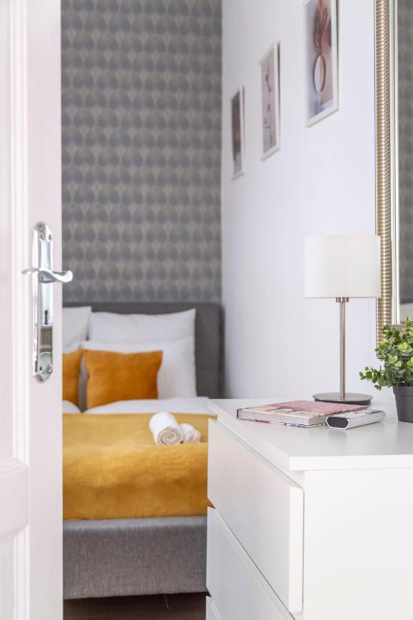 Exclusive Downtown Apartment In The Heart Of Будапеща Екстериор снимка