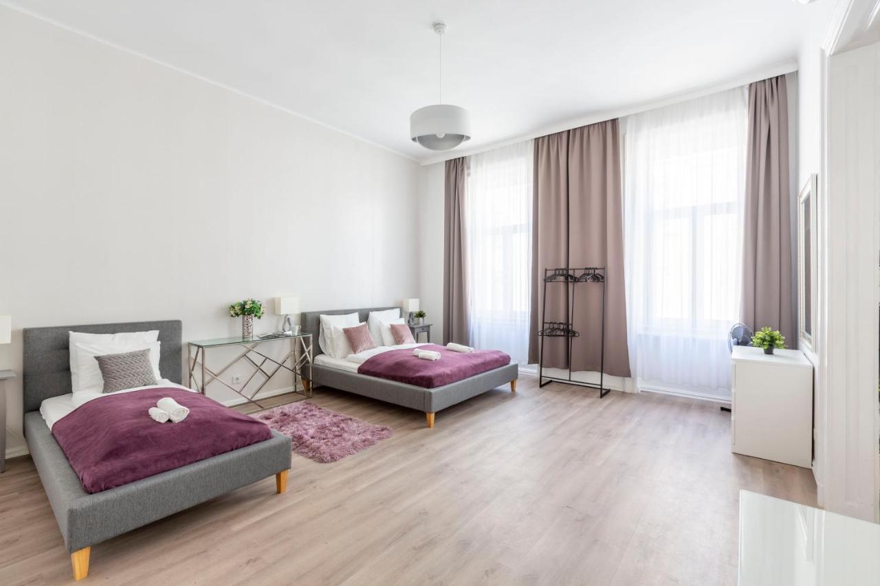 Exclusive Downtown Apartment In The Heart Of Будапеща Екстериор снимка